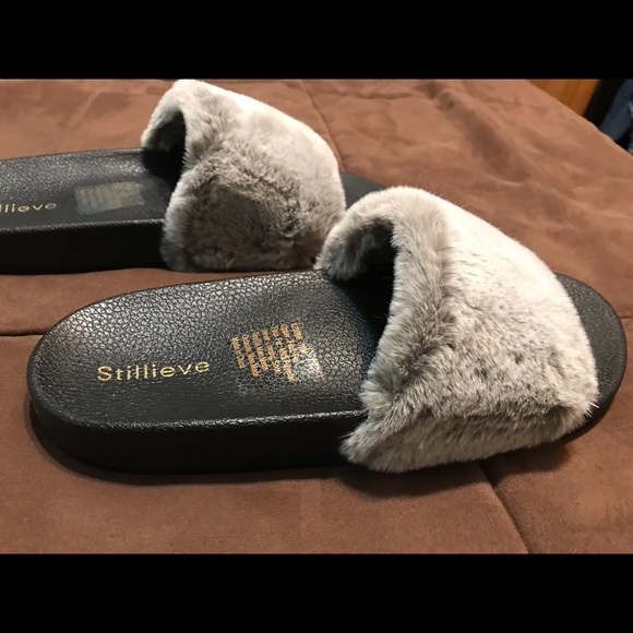 Women’s fuzzy slides with some arch support NIB - Picture 5 of 7
